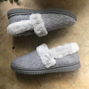 SKECHERS Women's Sweet Walk Cozy Lite Sparkle Knit Slippers Grey